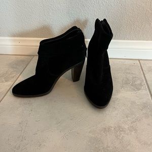 Lucky brand booties size 8.5